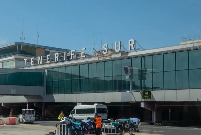 Aparcar gratis en el aeropuerto de Tenerife Sur